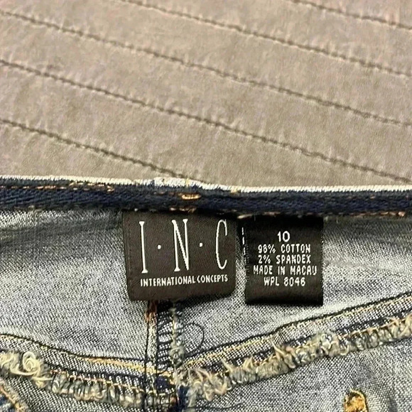 INC denim skirt Super cute pathwork detail size 10 - Picture 6 of 7